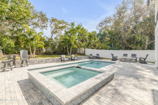 511 Yupon Avenue, New Smyrna Beach, FL 32169