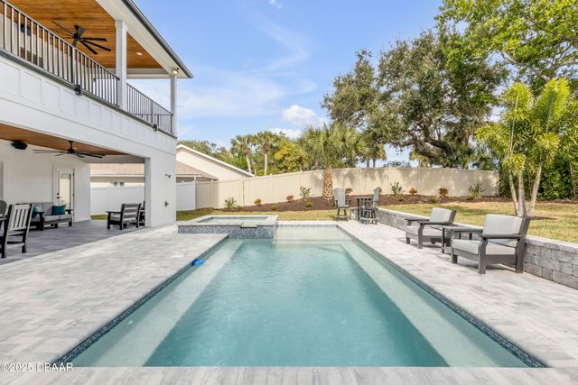 511 Yupon Avenue, New Smyrna Beach, FL 32169