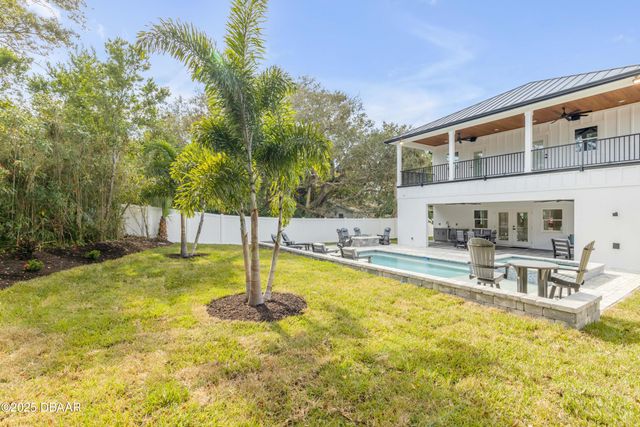 511 Yupon Avenue, New Smyrna Beach, FL 32169