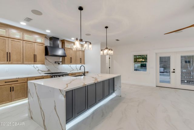 511 Yupon Avenue, New Smyrna Beach, FL 32169