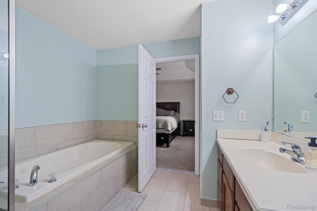 23342 Grandy Street, Clinton Charter Township, MI 48035