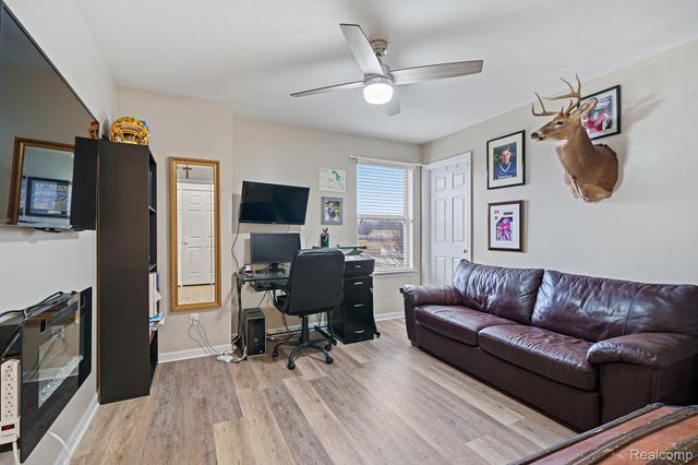 23342 Grandy Street, Clinton Charter Township, MI 48035