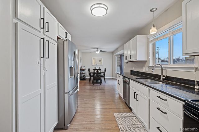 23342 Grandy Street, Clinton Charter Township, MI 48035