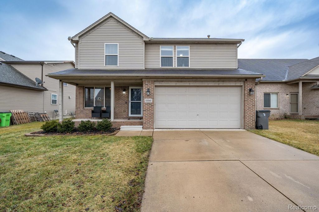 23342 Grandy Street, Clinton Charter Township, MI 48035