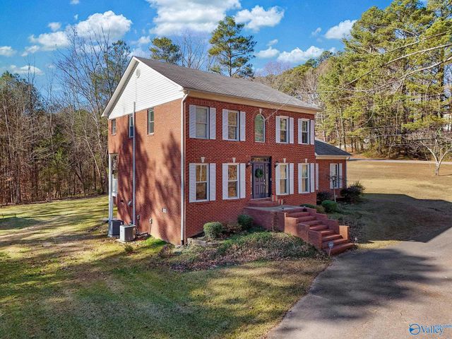 500 Oak Trail NE, Hartselle, AL 35640