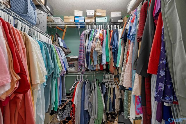 500 Oak Trail NE, Hartselle, AL 35640