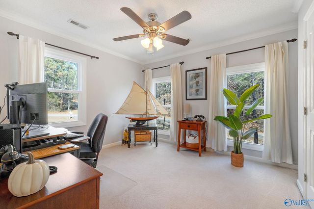 500 Oak Trail NE, Hartselle, AL 35640