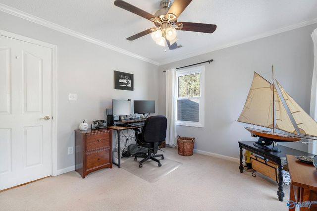 500 Oak Trail NE, Hartselle, AL 35640