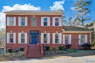 500 Oak Trail NE, Hartselle, AL 35640