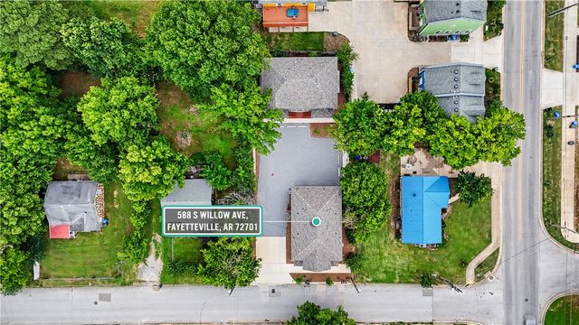 588 S Willow Avenue 2, Fayetteville, AR 72701
