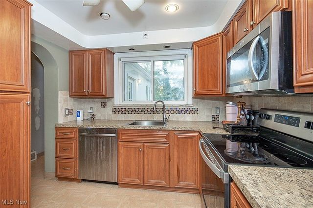 1022 S Belvoir Boulevard, South Euclid, OH 44121