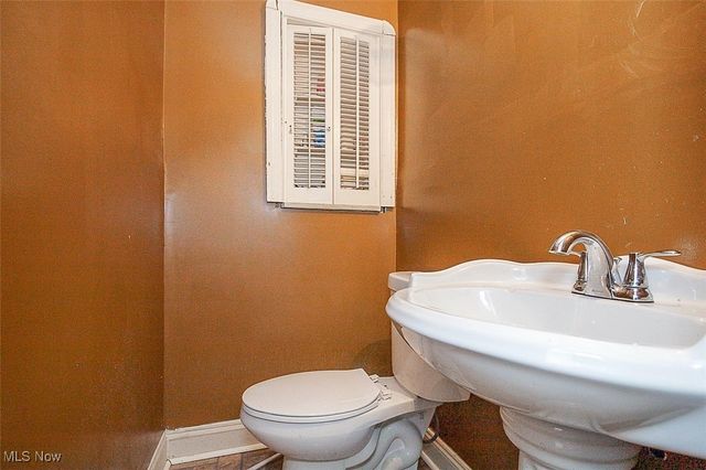 1022 S Belvoir Boulevard, South Euclid, OH 44121