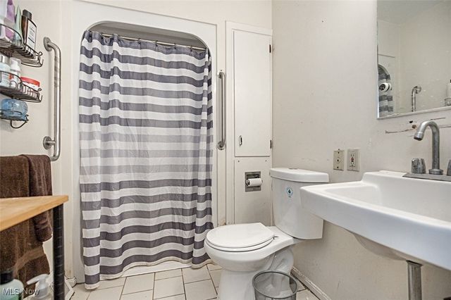 1022 S Belvoir Boulevard, South Euclid, OH 44121