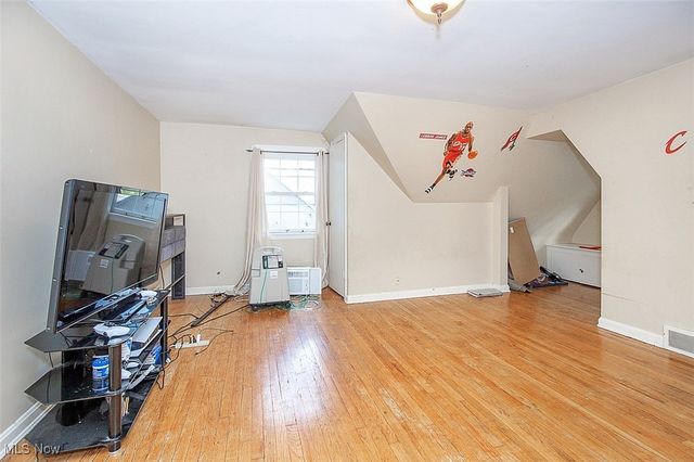 1022 S Belvoir Boulevard, South Euclid, OH 44121