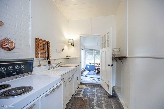 1022 S Belvoir Boulevard, South Euclid, OH 44121