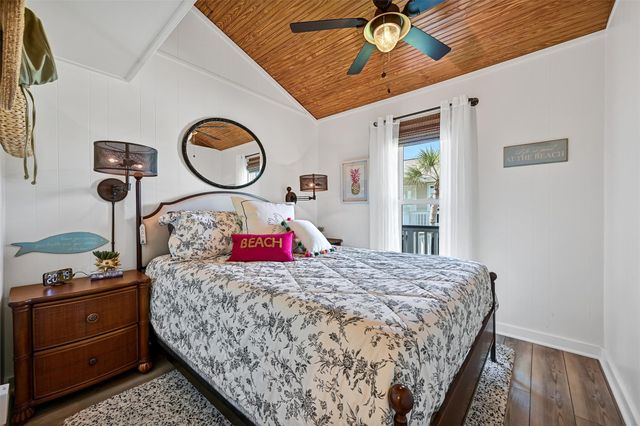 4207 Maison Rouge Court, Galveston, TX 77554