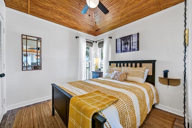 4207 Maison Rouge Court, Galveston, TX 77554