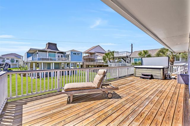 4207 Maison Rouge Court, Galveston, TX 77554