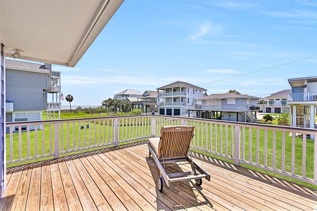 4207 Maison Rouge Court, Galveston, TX 77554