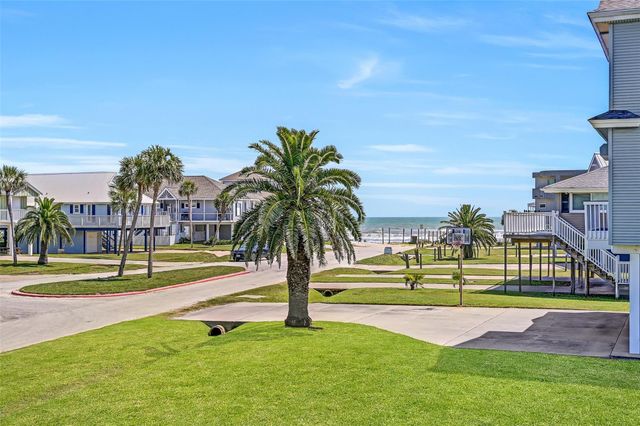 4207 Maison Rouge Court, Galveston, TX 77554