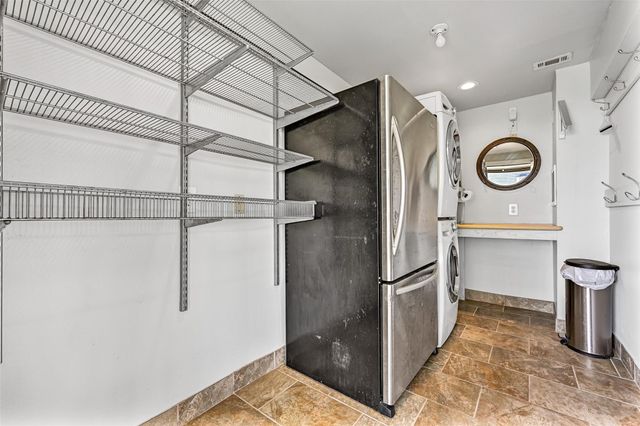 4207 Maison Rouge Court, Galveston, TX 77554