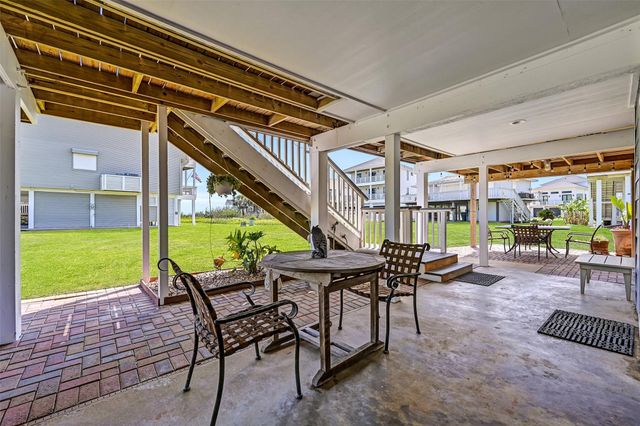 4207 Maison Rouge Court, Galveston, TX 77554