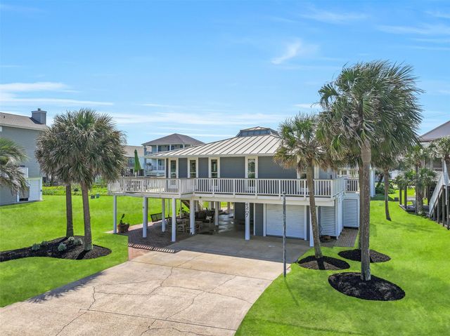 4207 Maison Rouge Court, Galveston, TX 77554