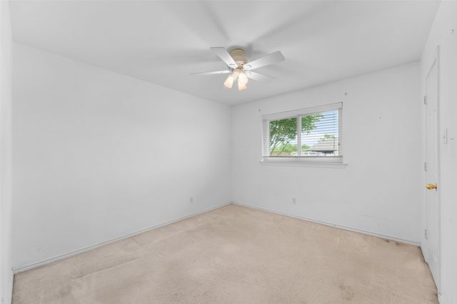 830 S Clinton Lane, Midlothian, TX 76065