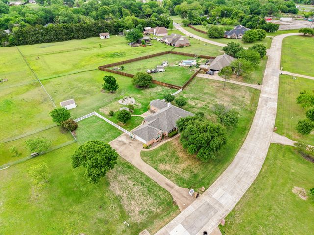 830 S Clinton Lane, Midlothian, TX 76065