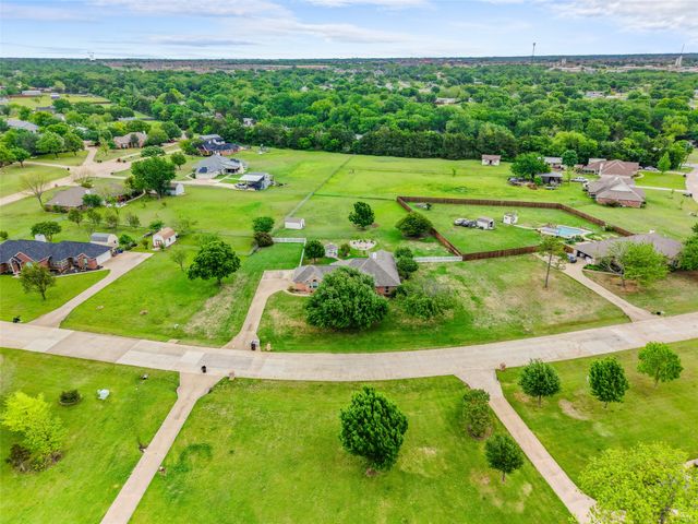 830 S Clinton Lane, Midlothian, TX 76065
