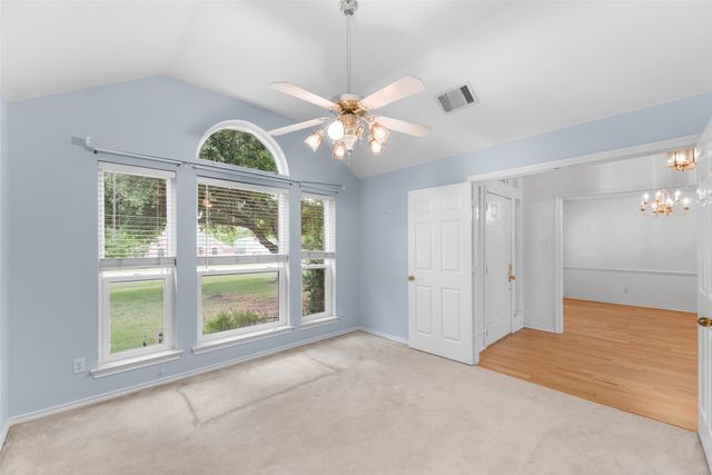 830 S Clinton Lane, Midlothian, TX 76065