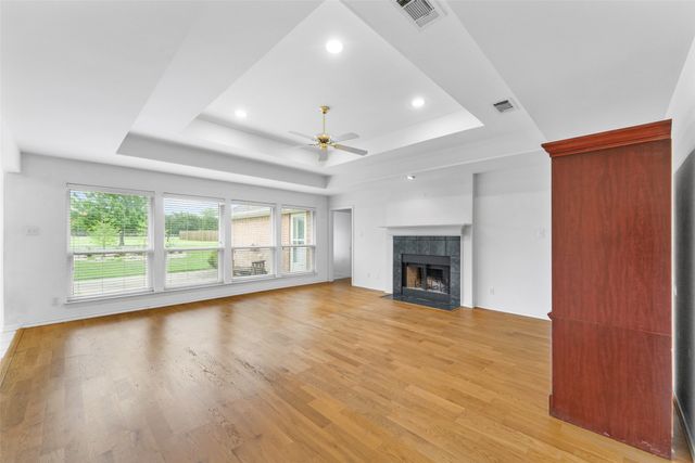 830 S Clinton Lane, Midlothian, TX 76065