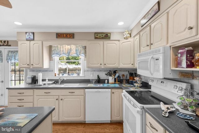 733 BIRCH AVE, Penndel, PA 19047