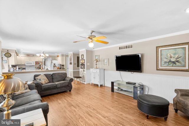 733 BIRCH AVE, Penndel, PA 19047