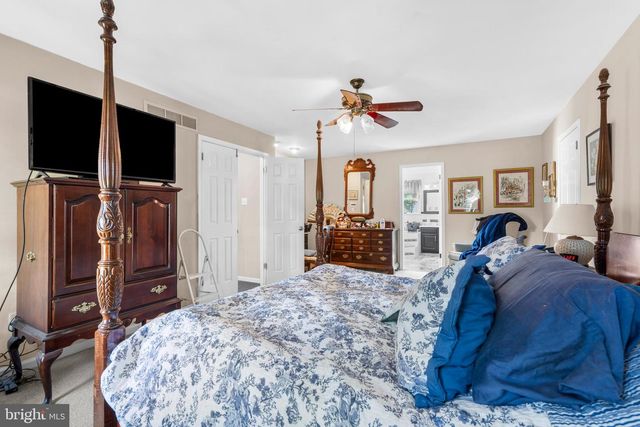 733 BIRCH AVE, Penndel, PA 19047
