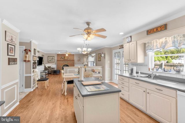 733 BIRCH AVE, Penndel, PA 19047