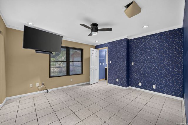 190 Rosenberry, Bulverde, TX 78163