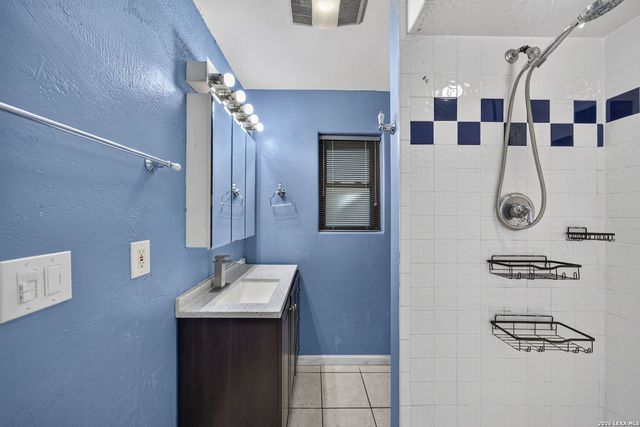 190 Rosenberry, Bulverde, TX 78163