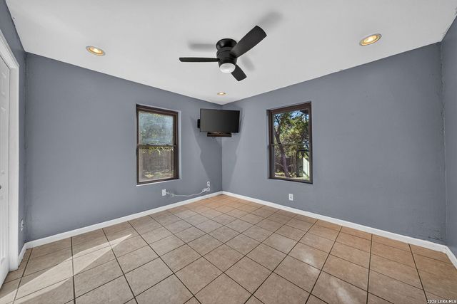 190 Rosenberry, Bulverde, TX 78163