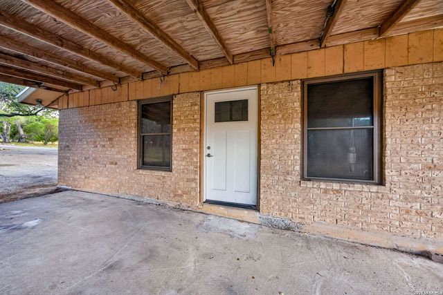 190 Rosenberry, Bulverde, TX 78163