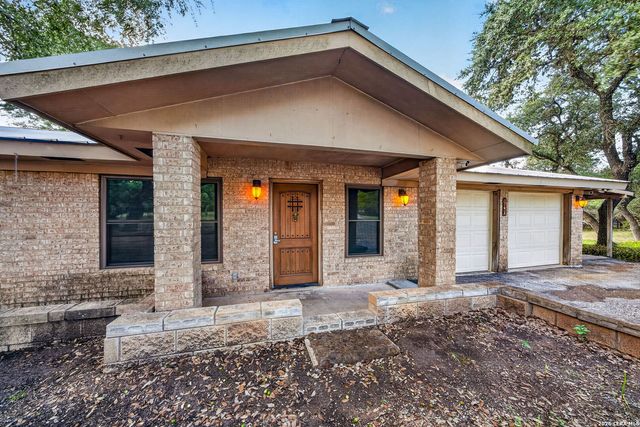 190 Rosenberry, Bulverde, TX 78163