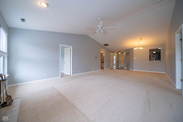 5715 Bruce Boulevard, Noblesville, IN 46062