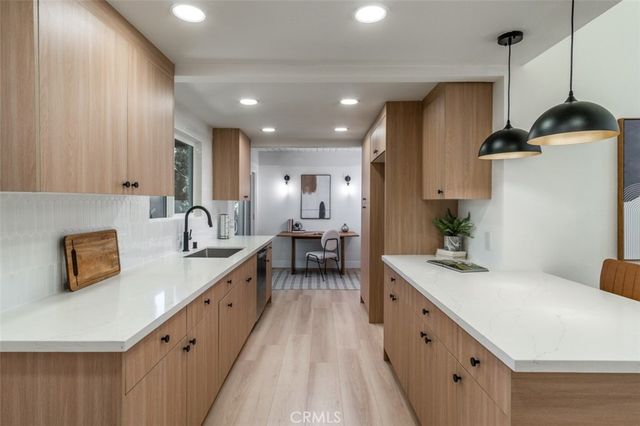 19322 Saylor Terrace, North Tustin, CA 92705