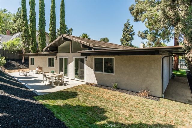 19322 Saylor Terrace, North Tustin, CA 92705