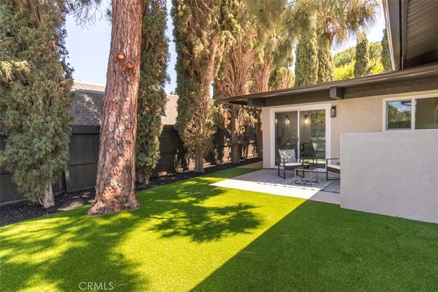 19322 Saylor Terrace, North Tustin, CA 92705