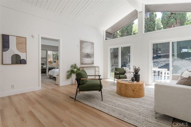 19322 Saylor Terrace, North Tustin, CA 92705