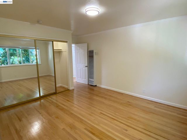 820 Island Dr, Alameda, CA 94502