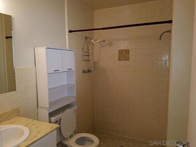 8474 Parkbrook, San Diego, CA 92114