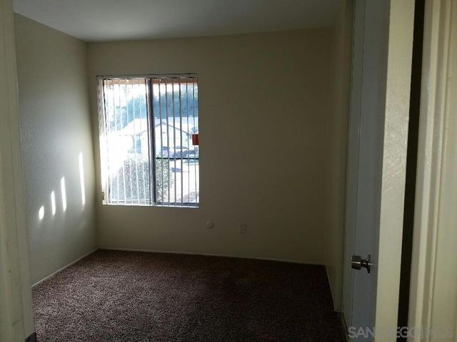 8474 Parkbrook, San Diego, CA 92114