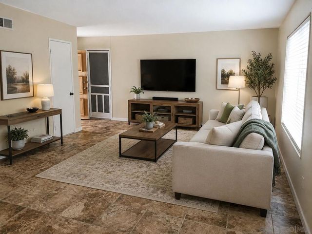 8474 Parkbrook, San Diego, CA 92114